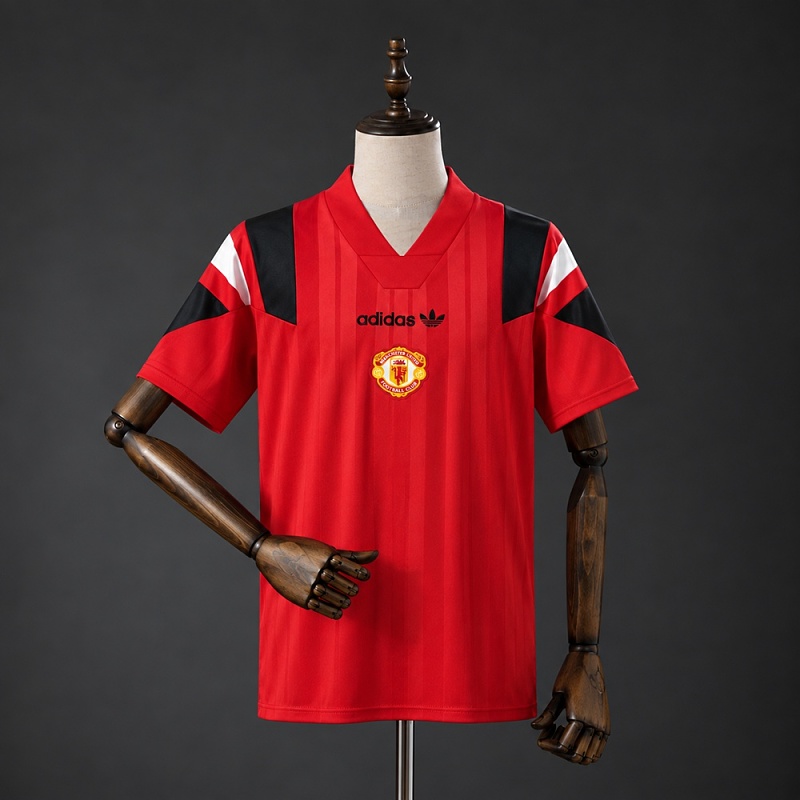 Manchester United 26/27 EQT Red Retro Jersey